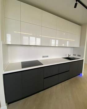 3-к квартира, на длительный срок, 130м2, 23/25 этаж