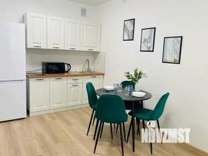 1-к квартира, посуточно, 38м2, 3/10 этаж