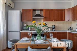 2-к квартира, посуточно, 80м2, 1/1 этаж