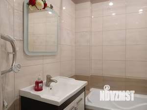 2-к квартира, посуточно, 65м2, 10/18 этаж