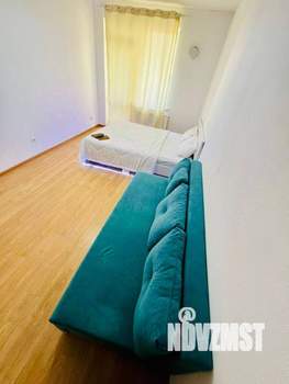 2-к квартира, посуточно, 77м2, 2/23 этаж