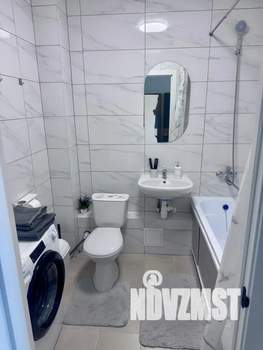 Студия квартира, посуточно, 27м2, 12/25 этаж