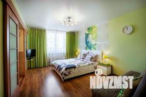 1-к квартира, посуточно, 36м2, 3/25 этаж