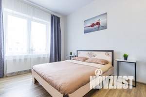 2-к квартира, посуточно, 45м2, 1/32 этаж