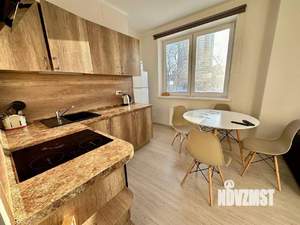 1-к квартира, посуточно, 52м2, 1/25 этаж