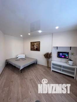 Студия квартира, посуточно, 40м2, 7/24 этаж