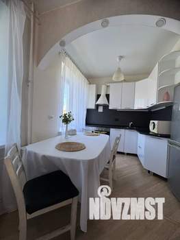 2-к квартира, посуточно, 43м2, 4/4 этаж