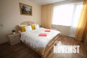 2-к квартира, посуточно, 48м2, 3/9 этаж