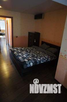 1-к квартира, посуточно, 60м2, 1/1 этаж