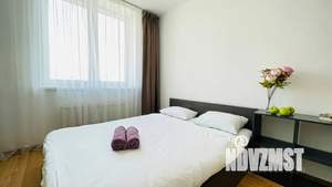 1-к квартира, посуточно, 42м2, 11/18 этаж