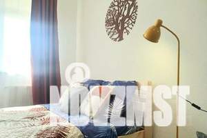 1-к квартира, посуточно, 40м2, 6/7 этаж