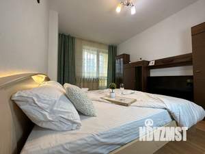 1-к квартира, посуточно, 42м2, 2/10 этаж