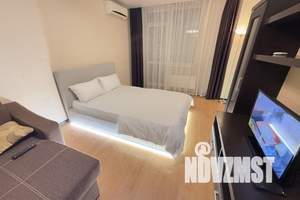 1-к квартира, посуточно, 44м2, 11/18 этаж