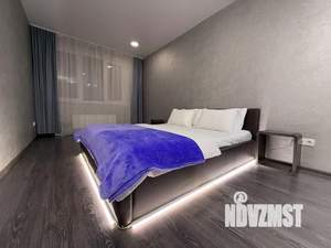 1-к квартира, посуточно, 49м2, 1/1 этаж