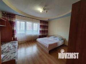 2-к квартира, посуточно, 80м2, 1/1 этаж