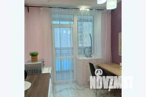 1-к квартира, посуточно, 40м2, 12/18 этаж