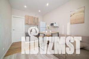 2-к квартира, посуточно, 40м2, 21/25 этаж