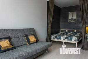 1-к квартира, посуточно, 38м2, 1/1 этаж