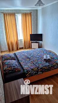 1-к квартира, посуточно, 40м2, 16/18 этаж