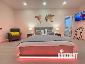 1-к квартира, посуточно, 35м2, 13/20 этаж