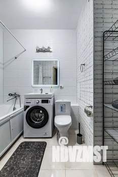 2-к квартира, посуточно, 46м2, 35/35 этаж