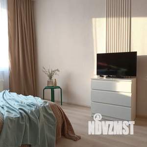 1-к квартира, посуточно, 43м2, 5/25 этаж