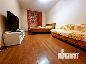 2-к квартира, посуточно, 38м2, 7/16 этаж