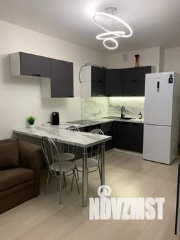 1-к квартира, посуточно, 37м2, 10/25 этаж