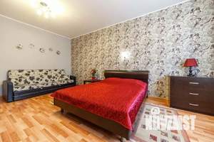 1-к квартира, посуточно, 54м2, 1/1 этаж