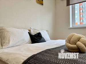 1-к квартира, посуточно, 49м2, 1/25 этаж