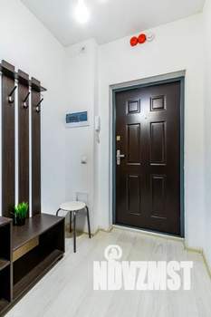 Студия квартира, посуточно, 35м2, 6/25 этаж