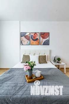 1-к квартира, посуточно, 45м2, 18/23 этаж