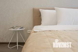 1-к квартира, посуточно, 48м2, 8/32 этаж