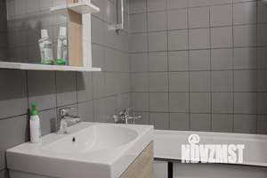 2-к квартира, посуточно, 65м2, 1/1 этаж