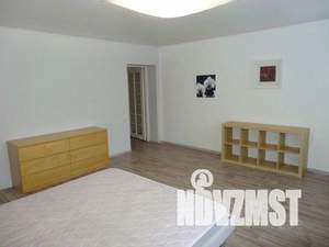 3-к квартира, на длительный срок, 104м2, 4/6 этаж