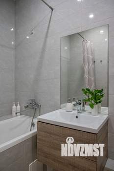 Студия квартира, посуточно, 42м2, 6/25 этаж