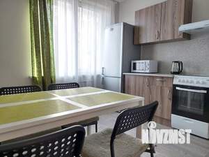 1-к квартира, посуточно, 38м2, 7/10 этаж