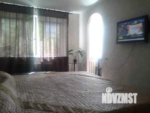 1-к квартира, посуточно, 33м2, 3/5 этаж