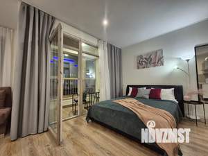 Студия квартира, посуточно, 40м2, 12/22 этаж