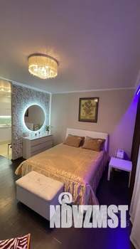 Студия квартира, посуточно, 45м2, 1/10 этаж