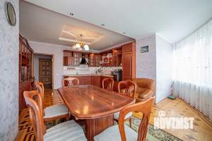 3-к квартира, на длительный срок, 122м2, 3/4 этаж