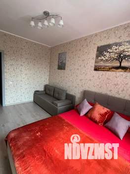 1-к квартира, посуточно, 38м2, 2/17 этаж