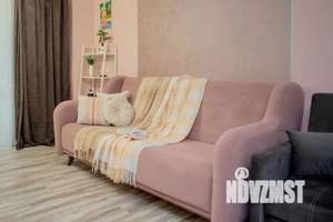 Студия квартира, посуточно, 54м2, 2/18 этаж