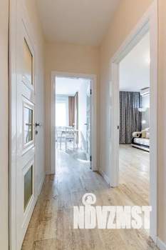 1-к квартира, посуточно, 44м2, 8/32 этаж