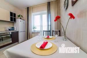 1-к квартира, посуточно, 60м2, 1/1 этаж