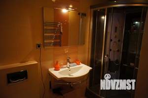 1-к квартира, посуточно, 60м2, 1/1 этаж