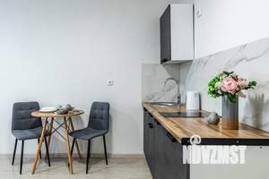 Студия квартира, посуточно, 30м2, 27/28 этаж