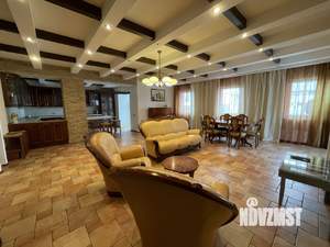 3-к квартира, на длительный срок, 210м2, 7/17 этаж