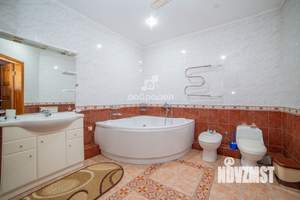 3-к квартира, на длительный срок, 122м2, 3/4 этаж