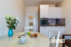 1-к квартира, посуточно, 44м2, 8/32 этаж